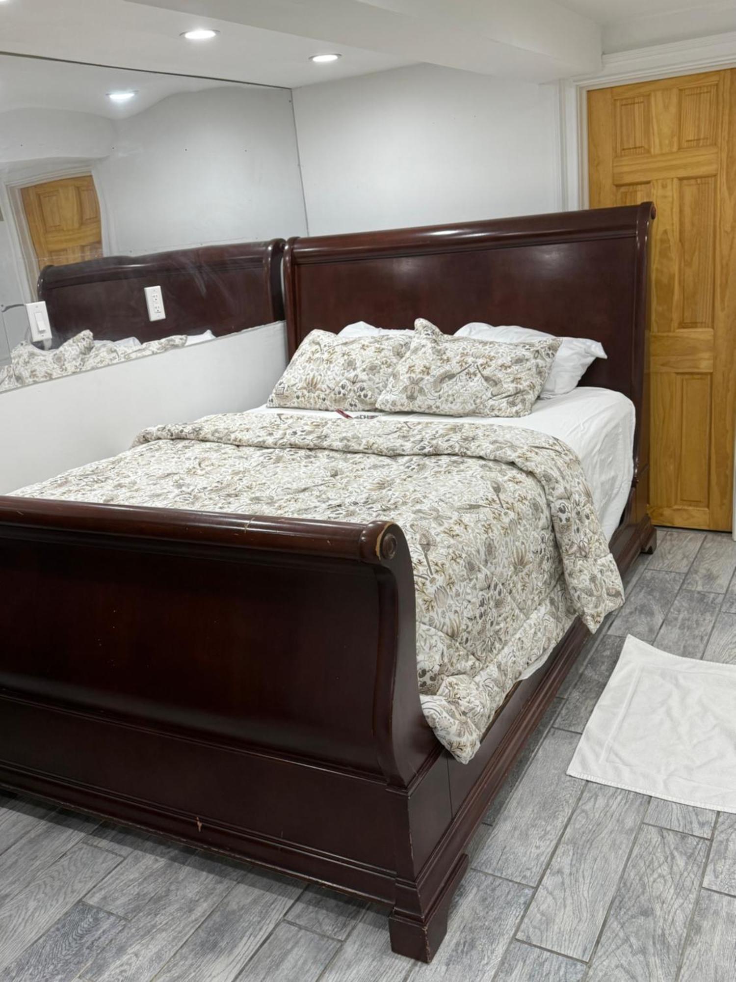 Jfk Private Studio Apartment Нью-Йорк Экстерьер фото
